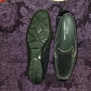 DONALD J PLINER SHOES In Great Shape!